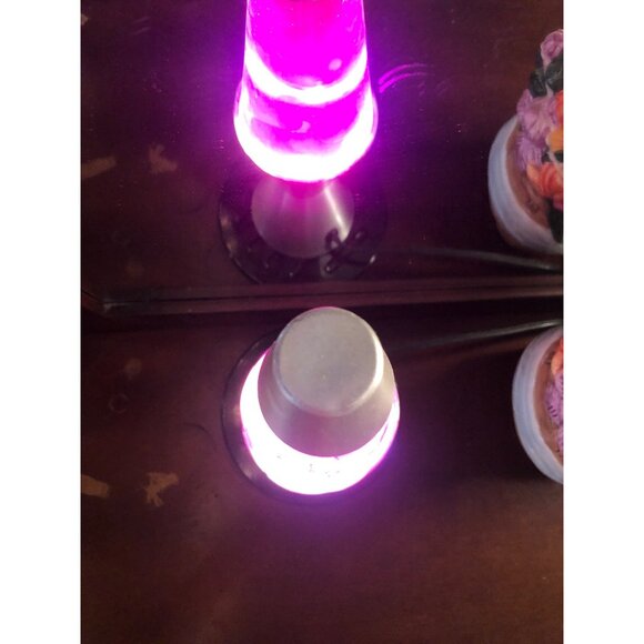 Vintage 60's & 70's Lava Lamp Pink With Silver Base - Picture 2 of 4